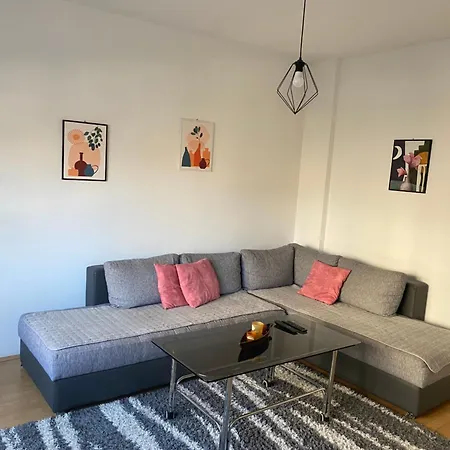 Valor Apartment *
